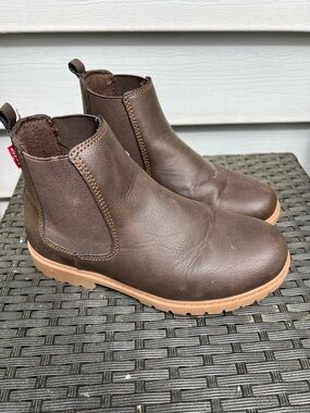 Levi's Brown Kids Chelsea Boots with Tan Outsole